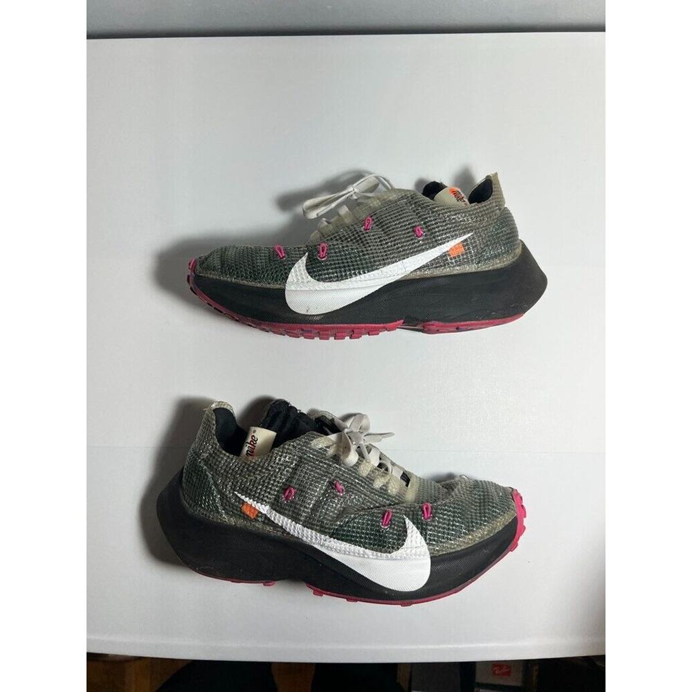 Size 10.5 - Nike Off-White x Vapor Street Laser Fuchsia W